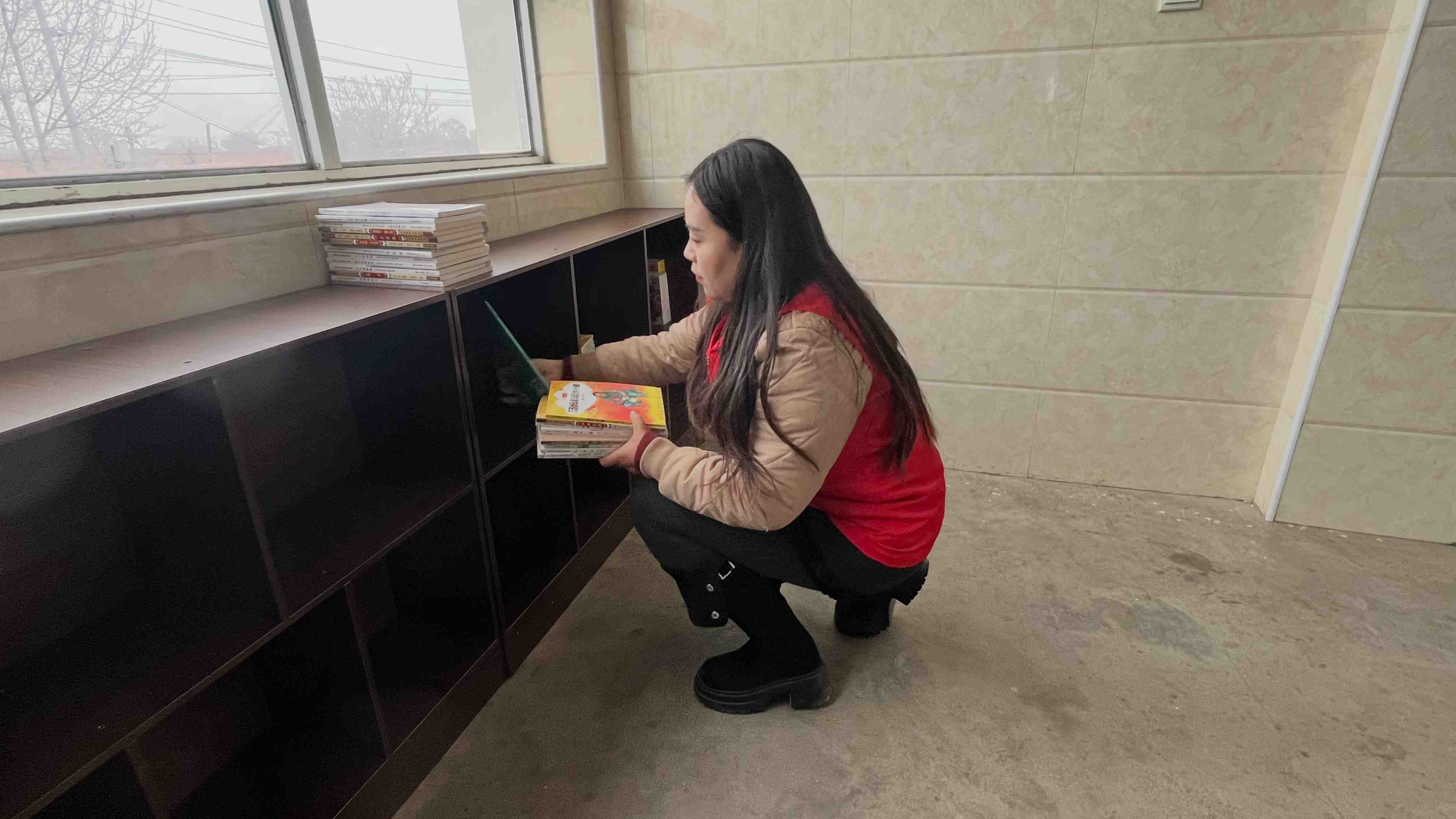 裕和东方2013年广西教育助学再行动：以爱为炬，点亮大山求学路