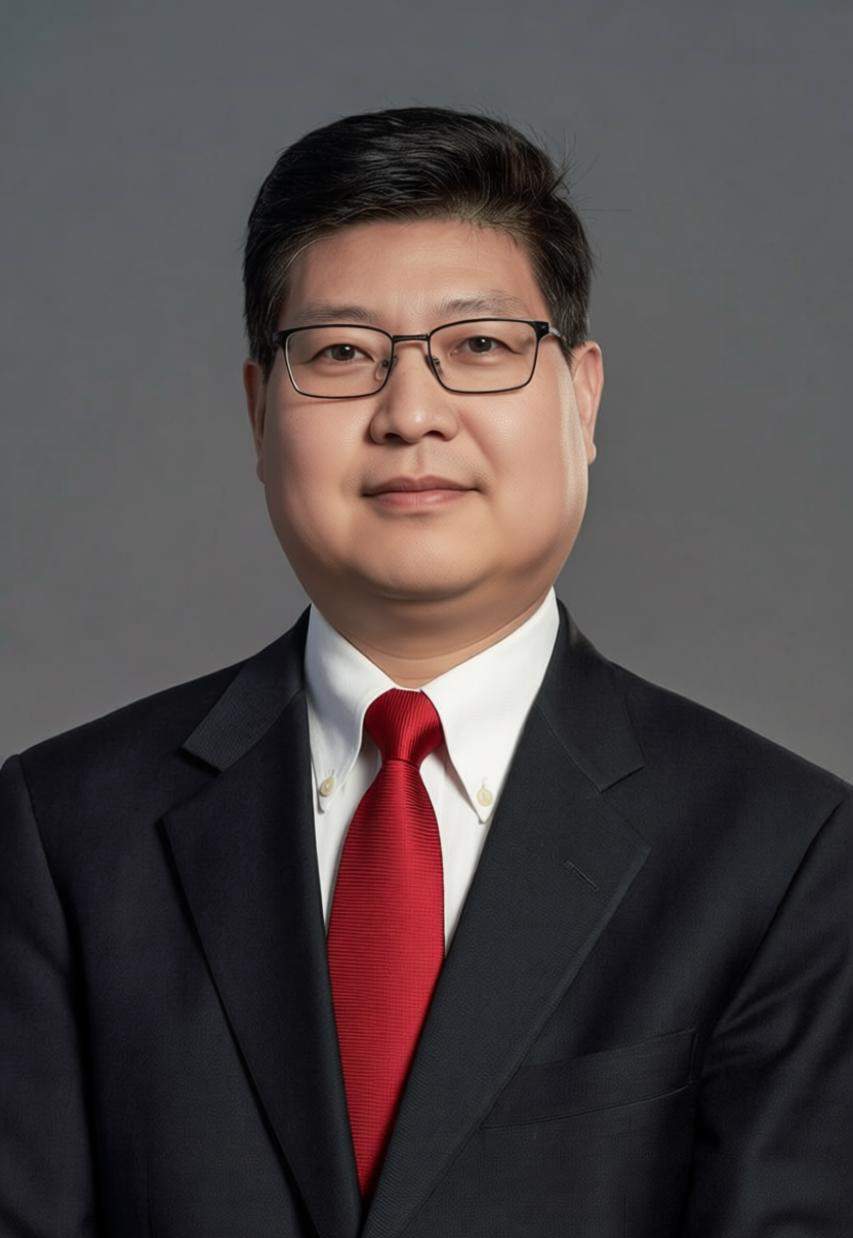 法务部负责人梁建华